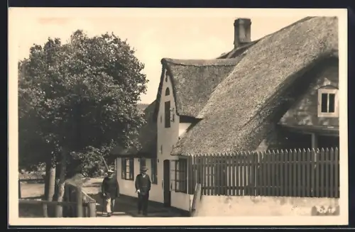 AK Norddorf a. Amrum, Nordseebad, Strassenpartie mit Bauernhaus 1929