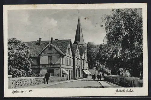 AK Bünde i. W., Geschäft v. Gustav Hoflitter, Bahnhofstrasse, Elsebrücke
