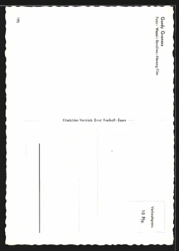 AK Schauspielerin Gardy Granass lächelt glücklich