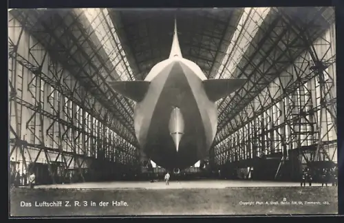 AK Zeppelin ZR 3 in der Halle