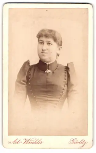 Fotografie Ad. Winkler, Görlitz, Berliner Strasse 12, Porträt einer Dame