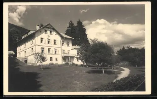 Fotografie Ansicht St. Wolfgang / Salzkammergut, Blick zum Müttererholungsheim des Roten Kreuz