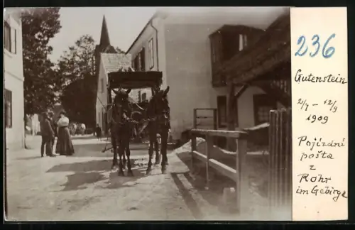 Fotografie Ansicht Gutenstein / N.Ö., Partie im Ort mit Postkutsche von Rohr im Gebirge, 1909
