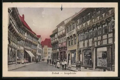 AK Einbeck, Strasse Langebrücke mit Geschäften
