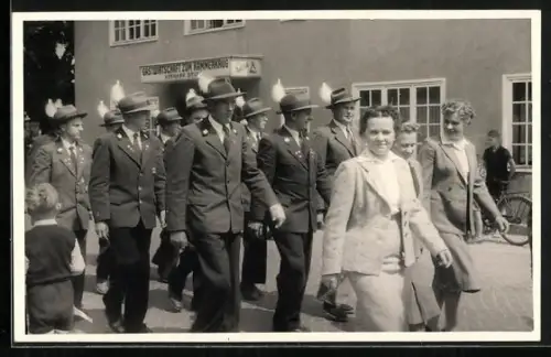 Foto-AK Ahlum, Gasthof zum Kammerkrug, Schützenfest ca. 1960
