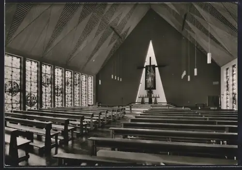 AK Bad Salzdetfurth, Innenansicht Kath. Kirche zur HI. Familie
