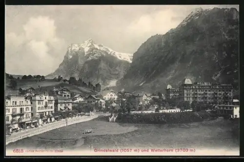 AK Grindelwald, Ortspartie mit Wetterhorn