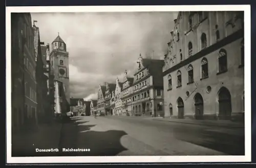 AK Donauwörth, Reichsstrasse, Partie mit Turm