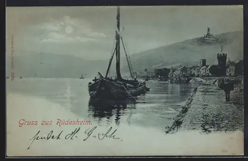 Mondschein-AK Rüdesheim / Rhein, Rheinansicht mit Boot und Ortsansicht