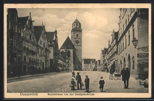 AK Donauwörth, Reichsstrasse von der Stadtpfarrkirche