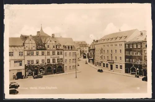AK Weimar / Thür., Strassenpartie am Markt mit Haus Elephant