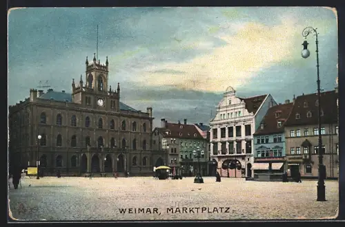 AK Weimar / Thür., Blick auf den Marktplatz im Abendlicht