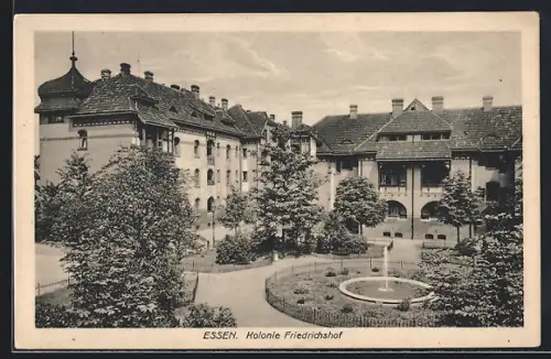 AK Essen, Kolonie Friedrichshof mit Springbrunnen