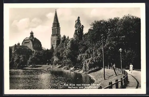 AK Kiel, Blick vom Kleinen Kiel auf Rathaus und Stadttheater