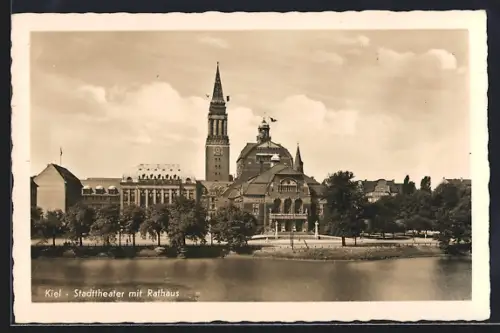 AK Kiel, Stadttheater mit Rathaus
