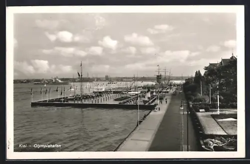 AK Kiel, Olympiahafen mit Uferstrasse