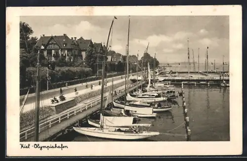 AK Kiel, Olympiahafen, Segelboote, Uferpromenade