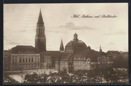 AK Kiel, Rathaus mit Stadttheater aus der Vogelschau