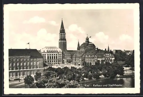 AK Kiel, Rathaus und Stadttheater aus der Vogelschau