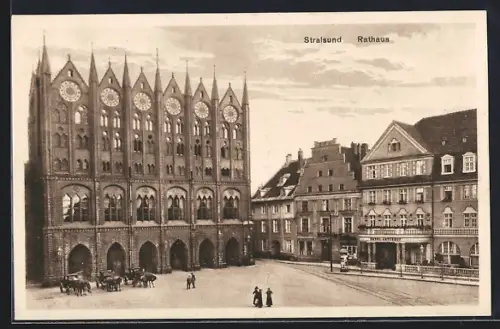AK Stralsund, Rathaus und Hotel Artushof