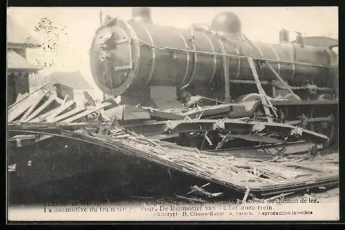 AK Kontich, Die Lokomotive nach der Eisenbahnkatastrophe am 21. Mai 1908