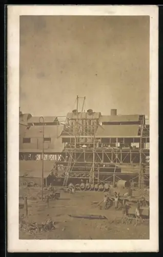 Foto-AK Likasi, Männer bei der Arbeit