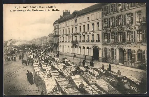 AK Boulogne-sur-Mer, L`Arrivage du Poisson à la Halle