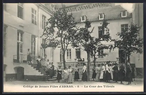 AK Arras, Collège de Jeunes Filles, La Cour des Tilleuls