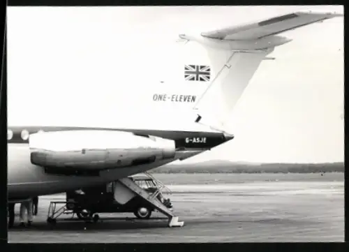 Fotografie Flughafen Köln-Bonn, Flugzeug BAC 1-11 mit Kennung G-ASJE