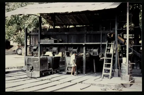 65 Fotografien K. & E. Volkmann, Ansicht Ratnapura, Mineralien Gewinnung, Bergbau, Edelstein, Illam, Juwelier, 1980
