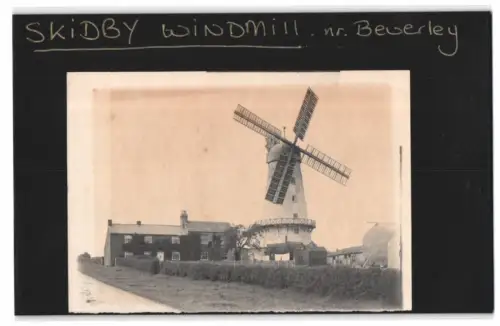 55 Fotografien Ansicht Skidby / Yorkshire, Windmill, West Tanfield, WAlton, Carwood Castle, Victoria Clock Ripon