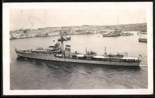 Fotografie Joseph Pavia, Valletta, HMS Hogue R74, Royal Navy Battle Class Destroyer