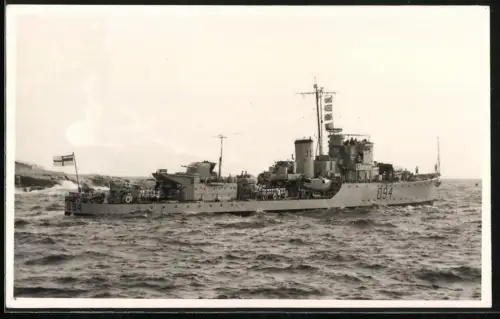 Fotografie British Roayl Navy HMS Ganga (D94)