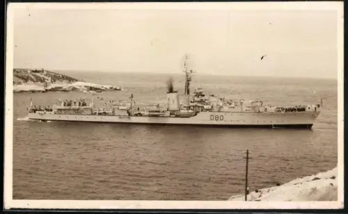 Fotografie Royal Navy Battle-class Destroyer HMS Barfleur (D80)