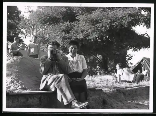 Fotografie Fotograf fotografiert anderen Fotografen mit seiner Kamera