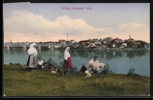 AK Brcko, Panorama mit Familie 1913