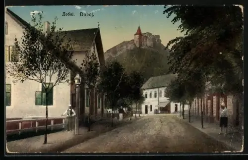 AK Doboj, Strassenpartie mit Burg