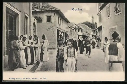 AK Mostar, Strassenpartie mit Anwohnern
