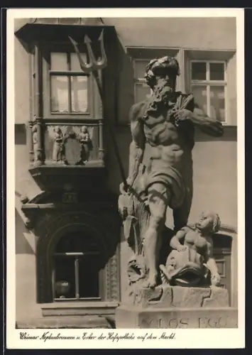 AK Weimar / Thüringen, Neptunbrunnen und Erker der Hofapotheke auf dem Markt