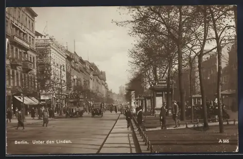 AK Berlin, Unter den Linden mit Passanten
