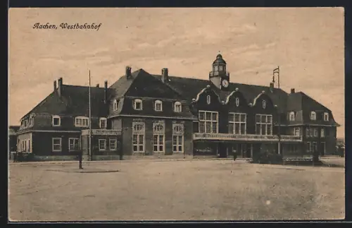 AK Aachen, Westbahnhof mit Strassenpartie