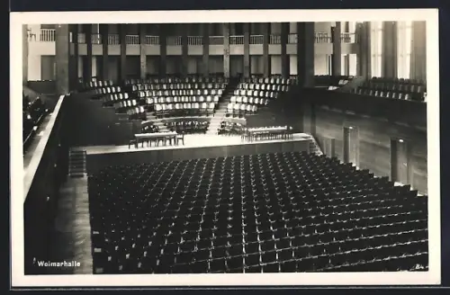 AK Weimar / Thüringen, Inneres der Weimarhalle