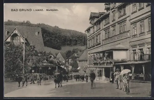 AK Bad Grund i. Harz, Strassenpartie am Marktplatz