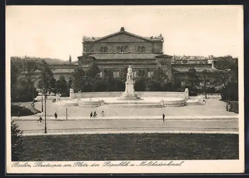 AK Berlin, Krolloper, Platz der Republik, Moltkedenkmal