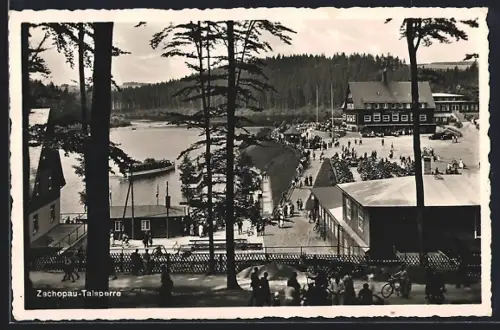AK Zschopau, Besucher der Talsperre mit Passagierboot