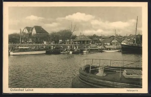 AK Laboe / Ostsee, Hafenpartie