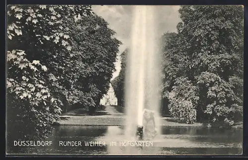 AK Düsseldorf, Runder Weiher mit Fontaine im Hofgarten