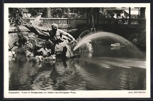 AK Düsseldorf, Triton im Stadtgraben am Albert-Leo-Schlageter-Platz