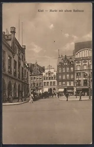 AK Kiel, Markt mit altem Rathaus
