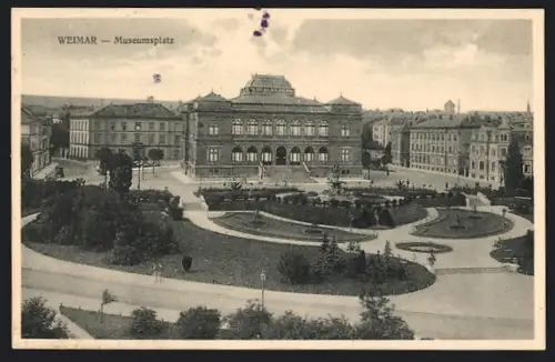AK Weimar / Thüringen, Museumsplatz aus der Vogelschau